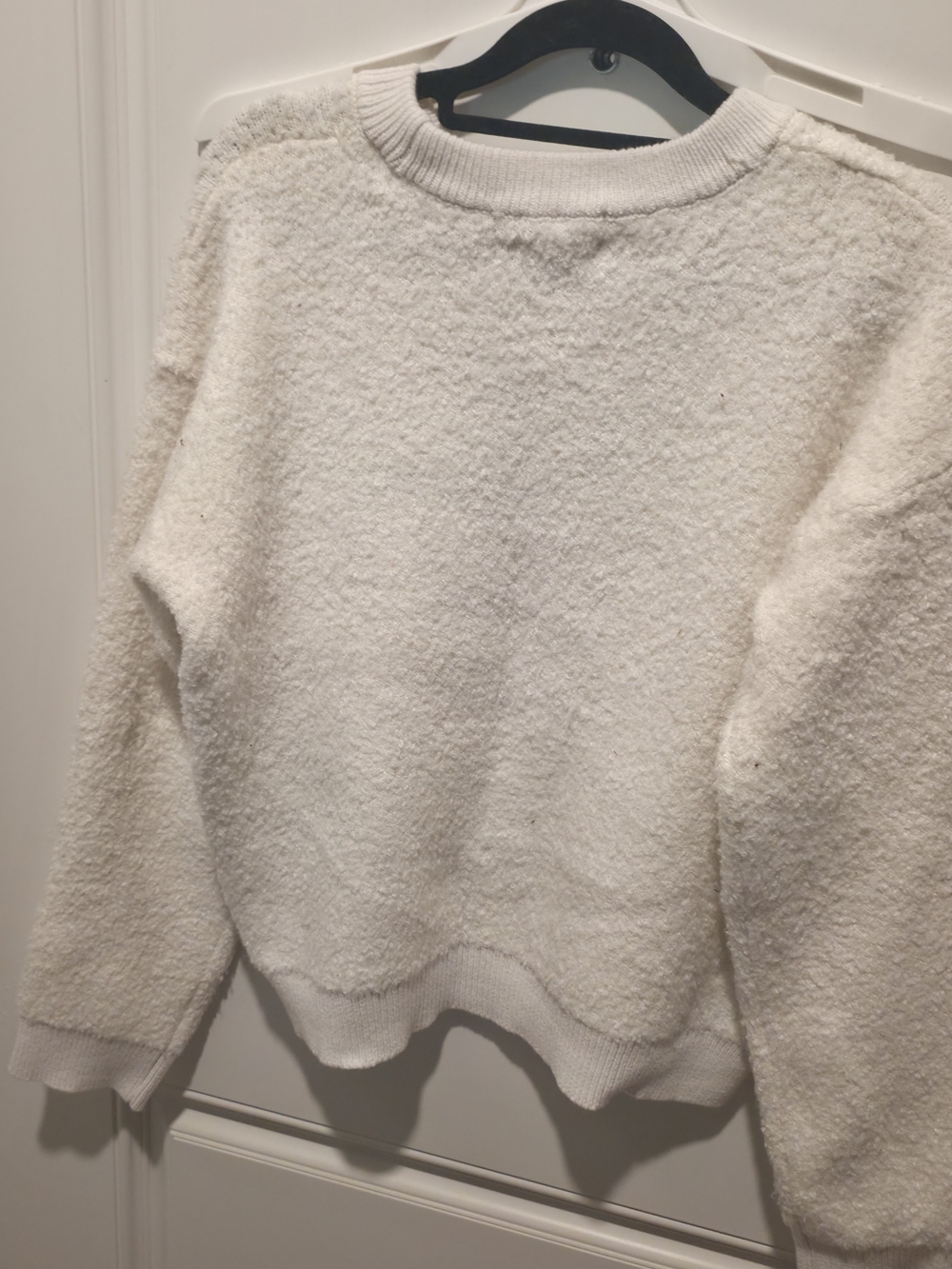 Universal Thread Cream Textured Crewneck Sweatshirt